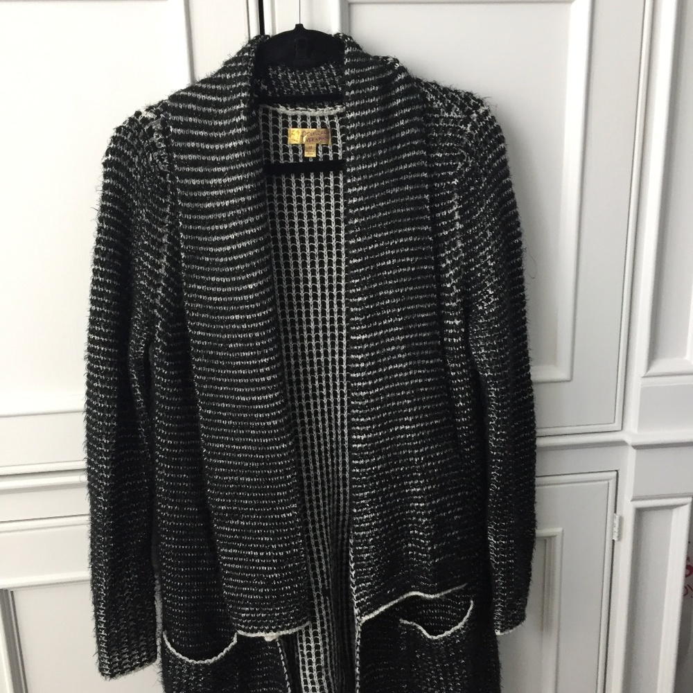 Princess Vera Wang B&W Knit Cardigan w/ pockets